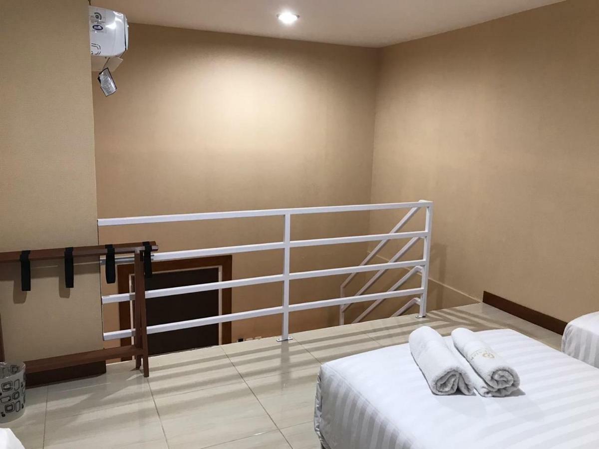 Great Star Hotel Ngadipuro Buitenkant foto